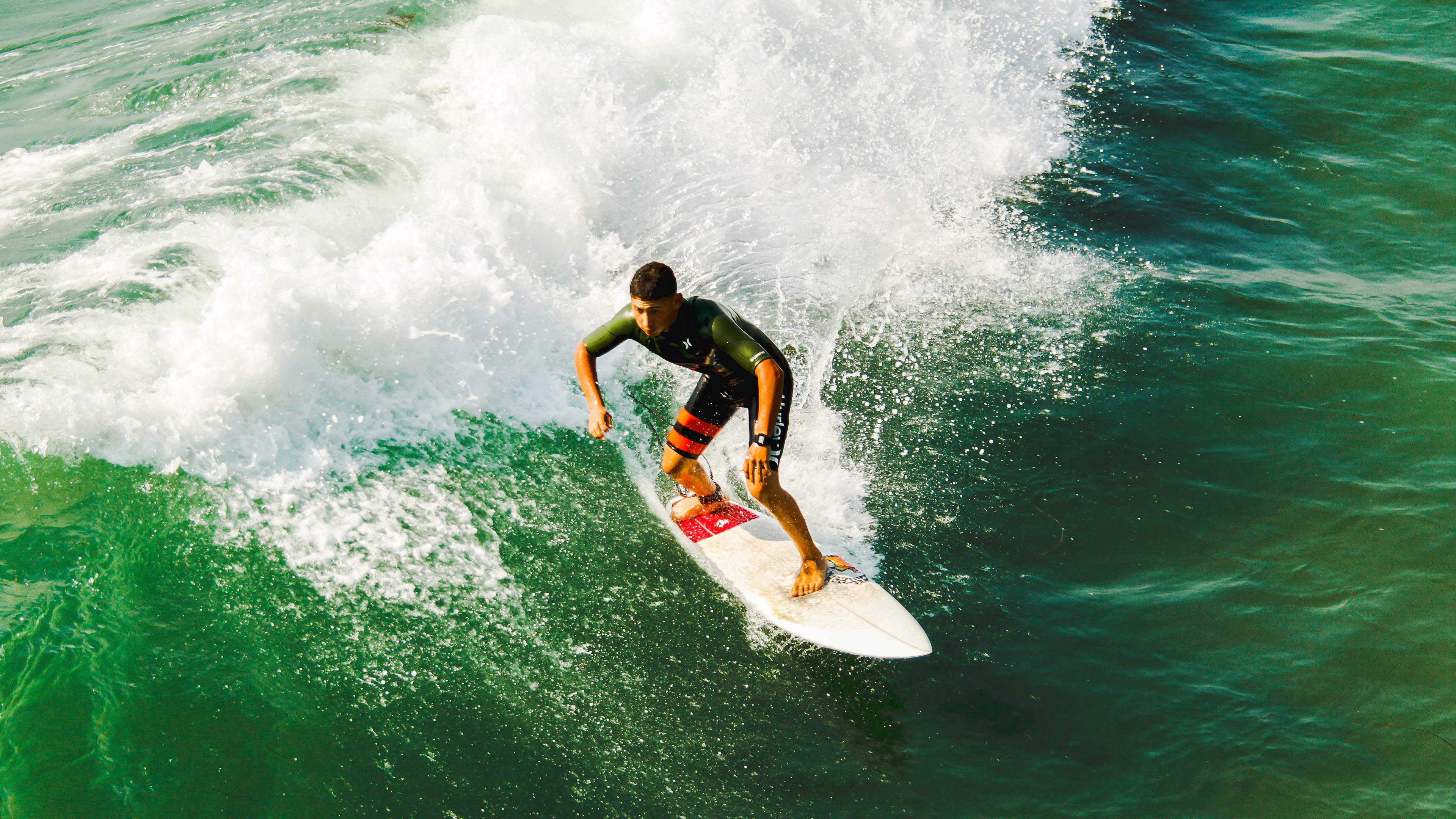 开云体育官网-绝境中的桑巴舞者，内马尔用一己之力重写巴萨对阵瑞典的剧本