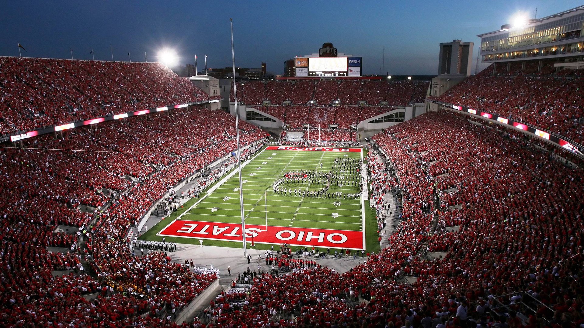 开云体育入口-穆勒式持续杀伤与英格兰体系，现代足球战术压制的双重样本